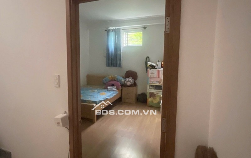 Bán nhà Trường Chinh, xe hơi đỗ cửa, 70m2, 4 tầng chỉ 9.8 tỷ