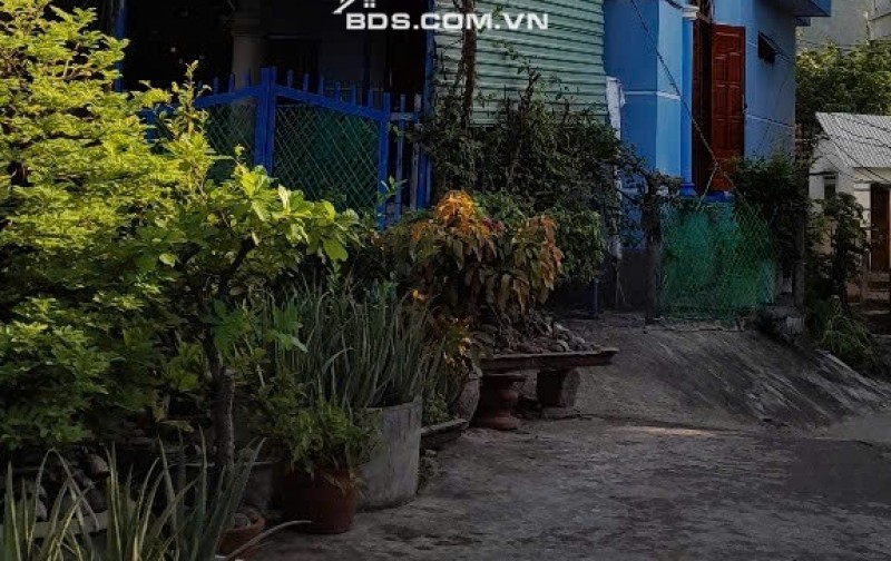 Bán NHÀ NGUYÊN CĂN tại mặt tiền đường Lê Thành Phương