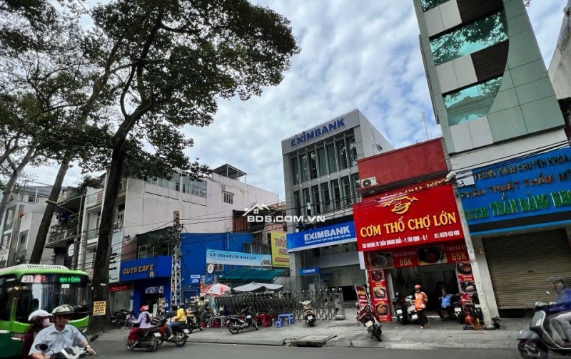 Siêu tòa nhà dòng tiền tốt đường Trần Quang Khải, giá siêu hiếm!!!