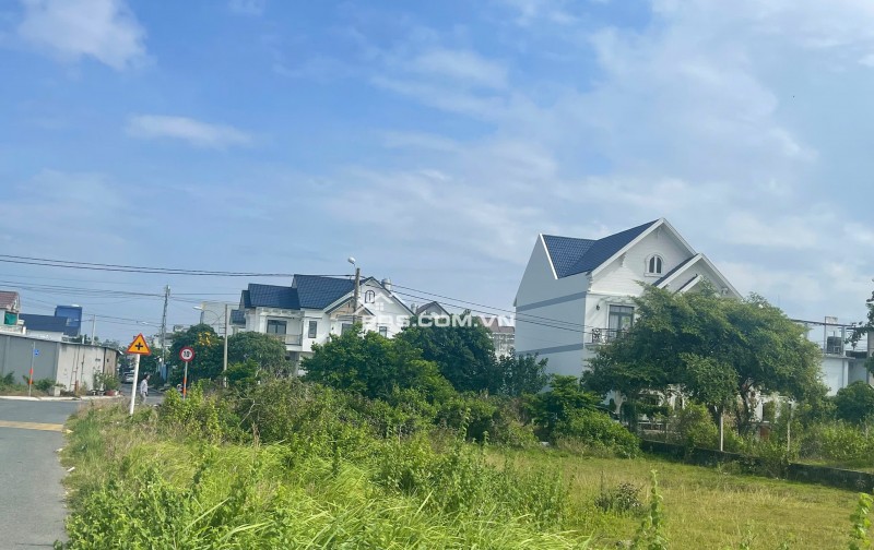 BÁN 4 LÔ ĐẤT THỊ TRẤN CỦ CHI (200M2 ĐẾN 224M2) SHR. CHỈ TỪ 5.5 TỶ/LÔ. LH:0901393456.