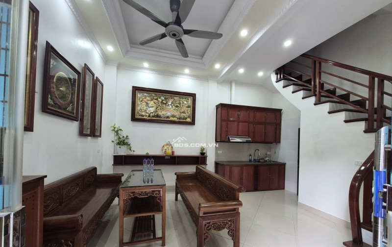 BÁN NHÀ ĐẸP GIÁ RẺ 1.5 TỶ 3 TẦNG TẶNG FULL ĐỒ NGAY GẦN CẦU ĐÒ QUAN