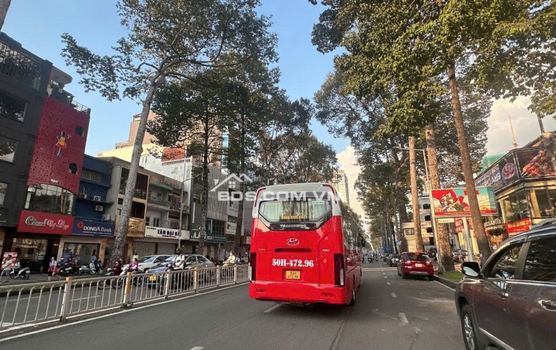 Kinh doanh SƯỚNG nhà QUẬN 1 hẻm 4.5m Trần Hưng Đạo 64m2 5 lầu gần tuyến Metro nhỉnh 14 tỷ