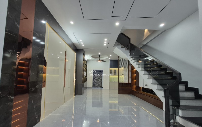 BÁN NHÀ SIÊU ĐẸP 3.8 TỶ 4 TẦNG 70M2 VỊ TRÍ ĐẸP NGAY ĐƯỜNG 52 MÉT