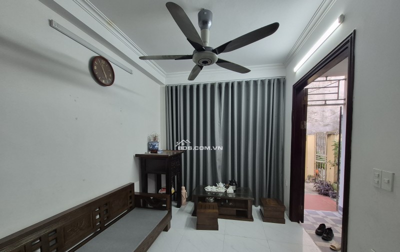 BÁN NHÀ DÂN XÂY GIÁ RẺ  1.65 TỶ 4 TẦNG FULL ĐỒ NGÕ TRẦN NHÂN TÔNG