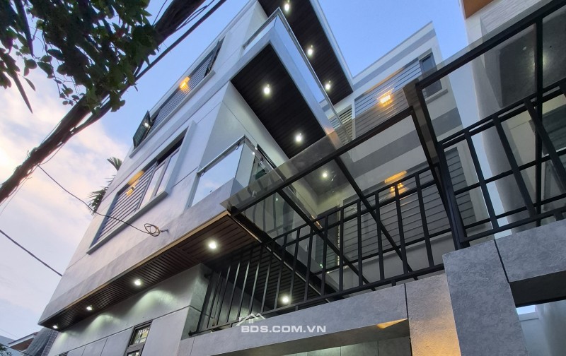 BÁN NHÀ SIÊU ĐẸP 3 TẦNG 46M2 HƯỚNG NAM NGÕ ĐƯỜNG KÊNH GIÁ 2.75 TỶ