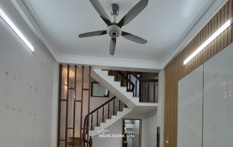 BÁN NHÀ ĐẸP GIÁ RẺ 1.69 TỶ 3 TẦNG 46M2 ( HƯỚNG NAM ) NGÕ ĐIỆN BIÊN