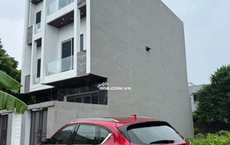 BÁN NHÀ ĐẸP 2.89 TỶ 3 TẦNG 60M2 Ô TÔ ĐỖ CỬA NGÕ ĐƯỜNG KÊNH