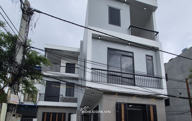 BÁN NHÀ ĐẸP 2.2 TỶ 3 TẦNG 45M2 ( ĐÔNG NAM ) NGÕ CẦU ĐÔNG