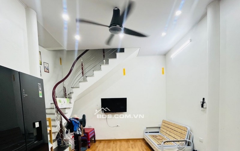 BÁN NHÀ VĨNH TUY – 29M² × 2 TẦNG – 4 TỶ – LÔ GÓC -Sổ đẹp-ko QH