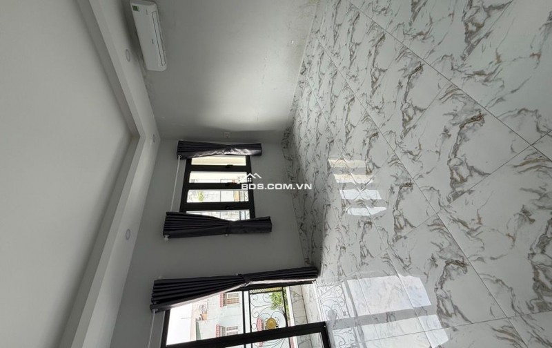 HẺM XE HƠI QUAY ĐẦU PHAN VĂN TRỊ - GẦN CITYLAND - 4 TẦNG