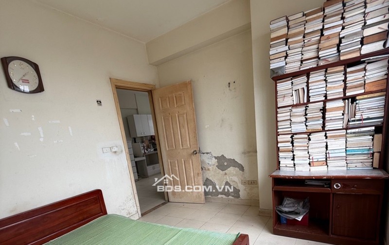 BÁN CHUNG CƯ LÔ GÓC THOÁNG SÁNG SÀI ĐỒNG HÀNG XÓM VINHOMES 2 NGỦ BAN CÔNG RỘNG 74M² 4.1 TỶ.