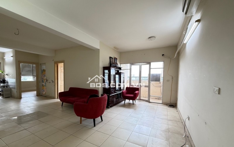 BÁN CHUNG CƯ LÔ GÓC THOÁNG SÁNG SÀI ĐỒNG HÀNG XÓM VINHOMES 2 NGỦ BAN CÔNG RỘNG 74M² 4.1 TỶ.