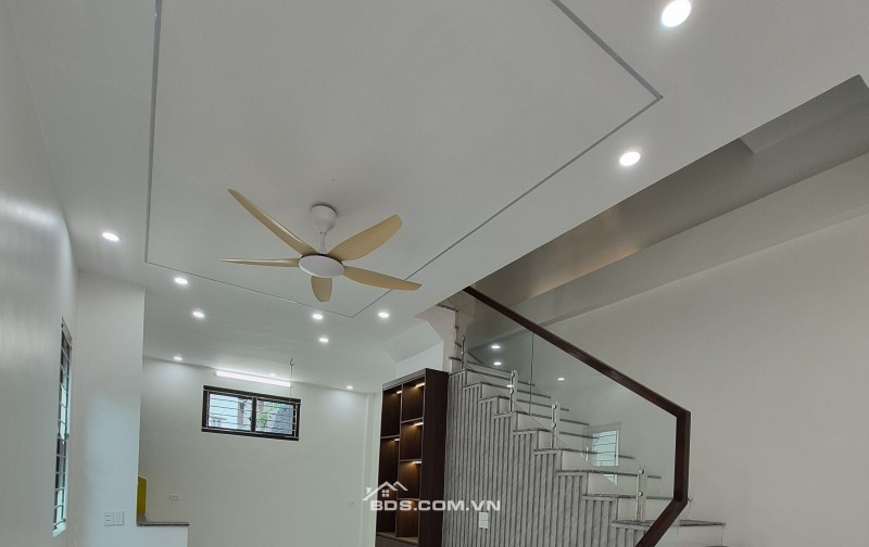 BÁN NHÀ 2.35 TỶ 3 TẦNG 45M2 NGÕ 10M RA ĐƯỜNG ĐÔ THỊ MỸ TRUNG