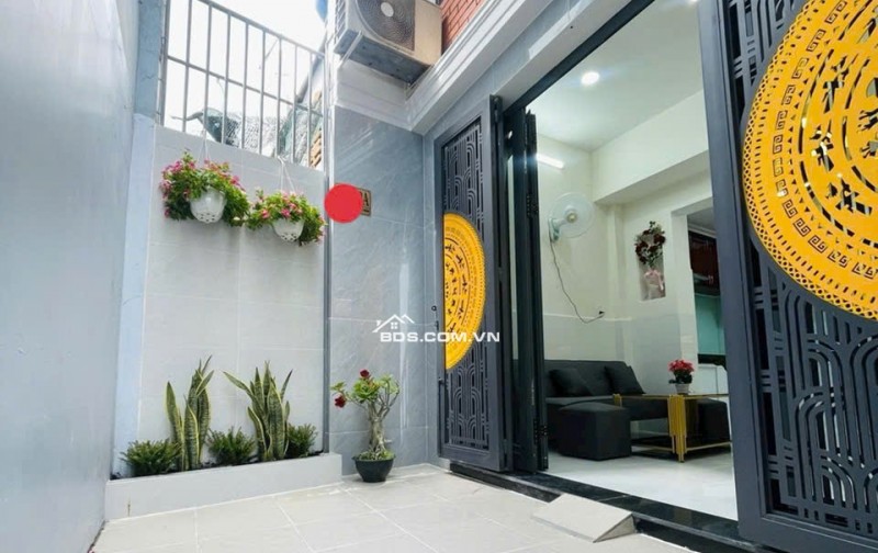 BÁN NHÀ RIÊNG ĐƯỜNG PHAN VĂN TRỊ - SÁT MẶT TIỀN - TRUNG TÂM BÌNH THẠNH
