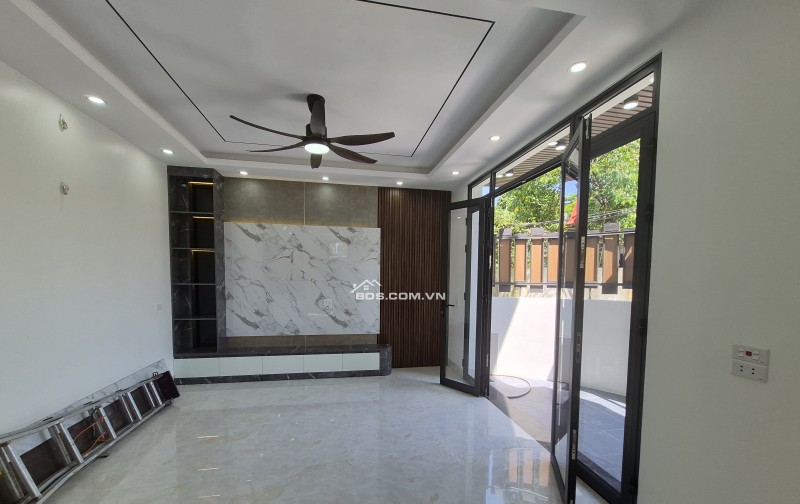 BÁN NHÀ 2.62 TỶ 3 TẦNG 56M2 ( ĐÔNG NAM ) NGÕ RỘNG KHU ĐỒNG QUÝT