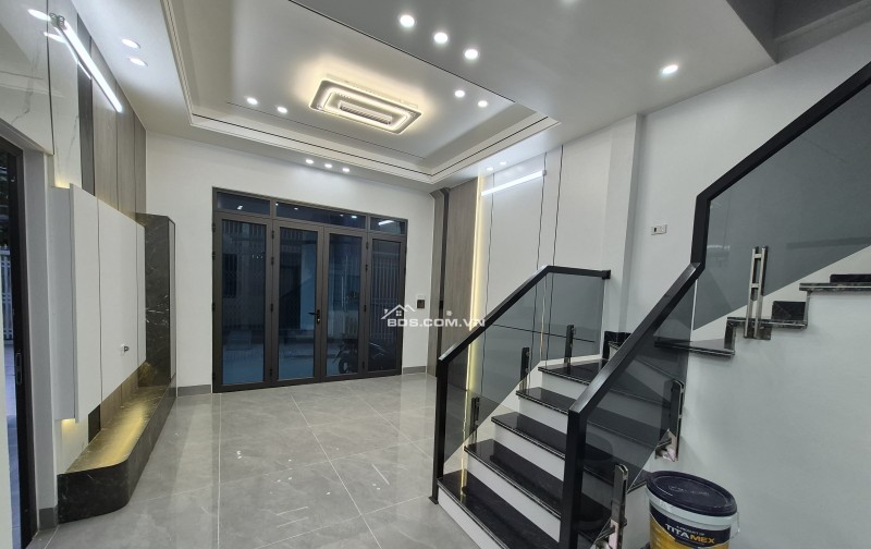 BÁN NHÀ 3.2 TỶ 4 TẦNG 45.3M2 Ô TÔ ĐỖ CỬA NGÕ NGẮN ĐƯỜNG KÊNH