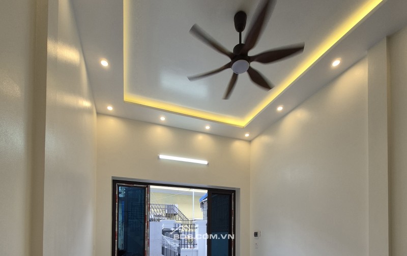 BÁN NHÀ ĐẸP 1.75 TỶ 2.5 TẦNG 52M2 NGÕ ĐƯỜNG TRẦN NHÂN TÔNG