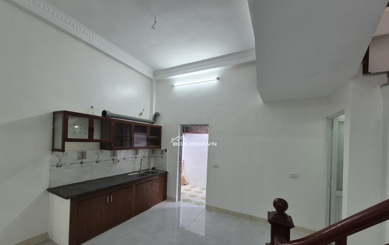 BÁN NHÀ ĐẸP 1.89 TỶ 2 TẦNG 52M2 NGÕ CỰC ĐẸP TÔ HIẾN THÀNH
