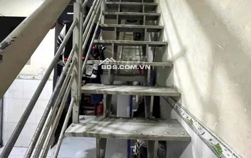 Bán nhà mặt tiền NGUYỄN ẢNH THỦ 8.5 tỷ vị trí đắc địa