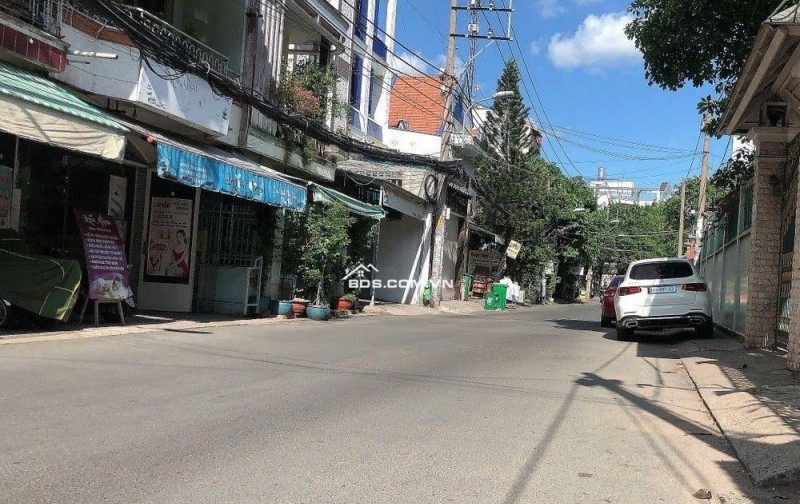 Nhỉnh 18 tỷ có 180m2 ngang 6m đất trống xây hầm+7 tầng TL đường 20m Thống Nhất gần Lotte.