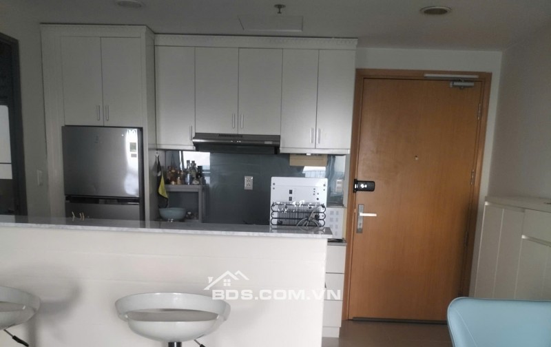 CẦN 1 BẠN NỮ SHARE PHÒNG CĂN HỘ MASTERI THẢO ĐIỀN CĂN GÓC VIEW SÔNG