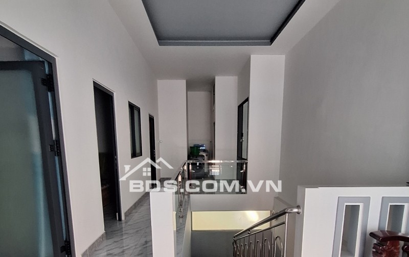 MẶT TIỀN KINH DOANH ĐỈNH GIAO LÊ VĂN VIỆT - BỀ NGANG KHỦNG 6.5M - 103 M2 - 2 TẦNG MỚI - CHỦ GẤP BÁN ĐỊNH CƯ ÚC - GIÁ 10.5 TỶ.