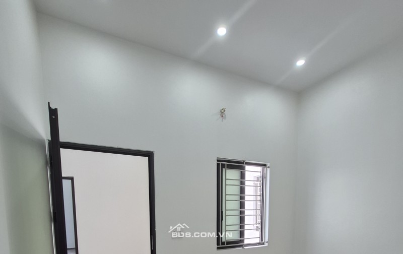 BÁN NHÀ ĐẸP GIÁ RẺ 1.55 TỶ 2 TẦNG 54M2 NGÕ TRẦN QUANG KHẢI