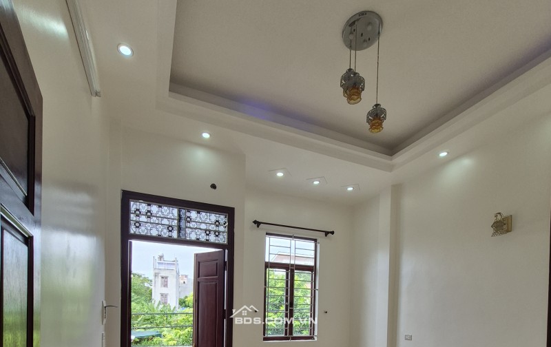 BÁN NHÀ 3.4 TỶ 3 TẦNG 54M2 ĐƯỜNG NHÁNH TRUNG TÂM BÃI VƯỢT
