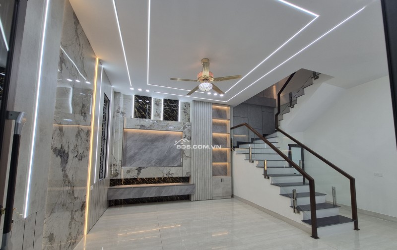 BÁN NHÀ SIÊU ĐẸP 3 TẦNG 46M2 HƯỚNG NAM NGÕ ĐƯỜNG KÊNH GIÁ 2.75 TỶ