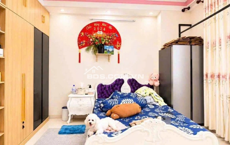 Nhà phố 4 lầu hẻm 364/ Dương Quảng Hàm 130m2 ngang 5m tiện KD khách sạn chỉ 19.8 tỷ.