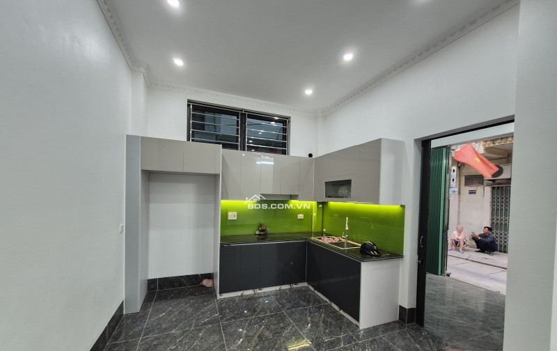 BÁN NHÀ ĐẸP 3.2 TỶ 3 TẦNG 48M2 Ô TÔ ĐỖ CỬA NGÕ TRẦN HUY LIỆU