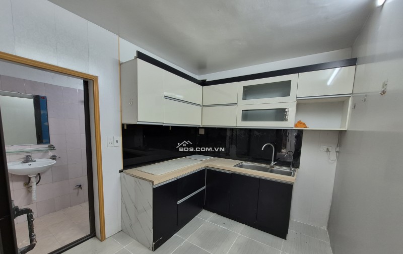 BÁN NHÀ ĐẸP GIÁ RẺ 1.69 TỶ 3 TẦNG 46M2 ( HƯỚNG NAM ) NGÕ ĐIỆN BIÊN