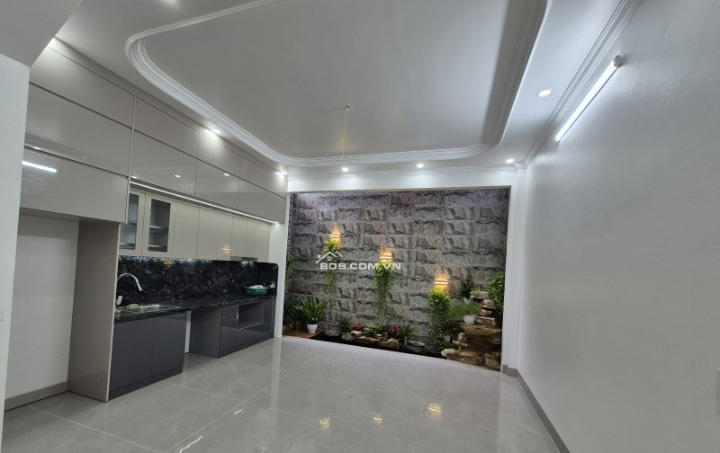 BÁN NHÀ 5.9 TỶ 4 TẦNG 75M2 ĐẸP VÀ CAO CẤP ( ĐÔNG NAM ) MẶT ĐƯỜNG BÁI