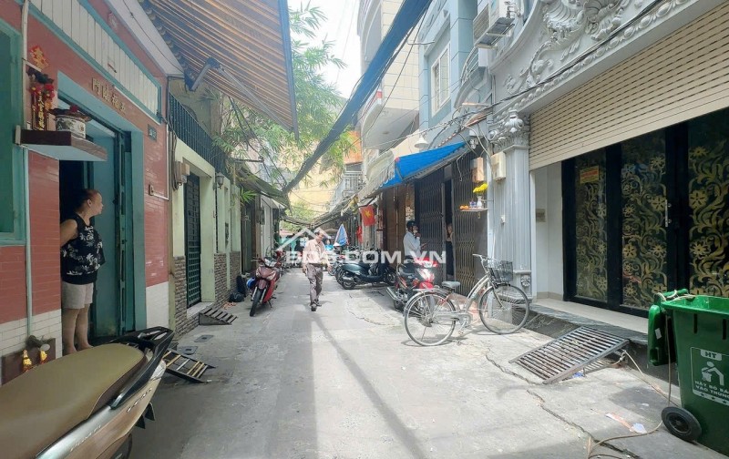 Kinh doanh SƯỚNG nhà QUẬN 1 hẻm 4.5m Trần Hưng Đạo 64m2 5 lầu gần tuyến Metro nhỉnh 14 tỷ
