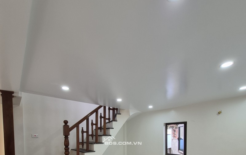 BÁN NHÀ ĐẸP 1.75 TỶ 2.5 TẦNG 52M2 NGÕ ĐƯỜNG TRẦN NHÂN TÔNG