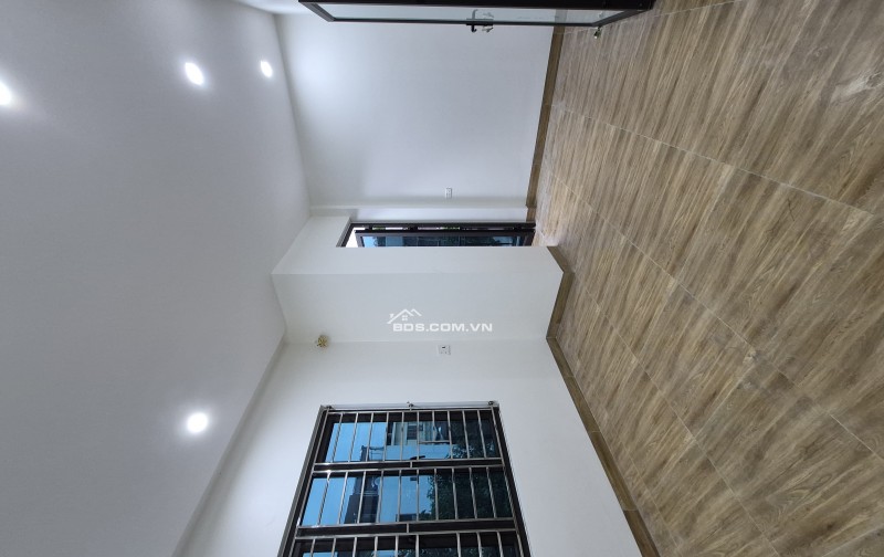 BÁN NHÀ 2.09 TỶ 3 TẦNG 61M2 NGÕ NGẮN KHU LỘNG ĐỒNG - VĂN CAO