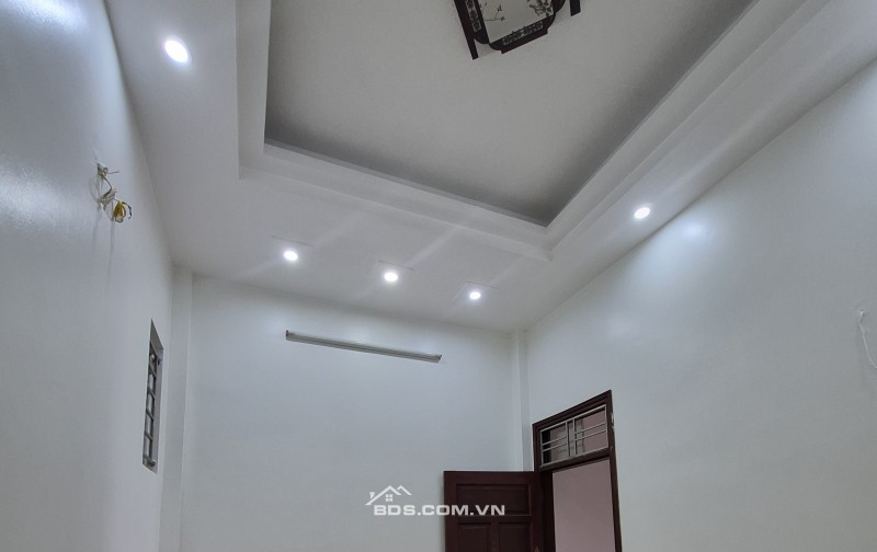 BÁN NHÀ 3.4 TỶ 3 TẦNG 54M2 ĐƯỜNG NHÁNH TRUNG TÂM BÃI VƯỢT
