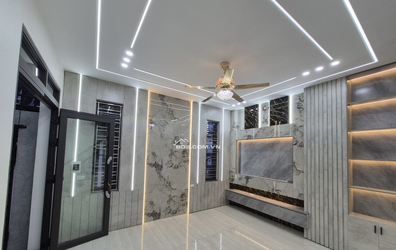 BÁN NHÀ SIÊU ĐẸP 3 TẦNG 46M2 HƯỚNG NAM NGÕ ĐƯỜNG KÊNH GIÁ 2.75 TỶ