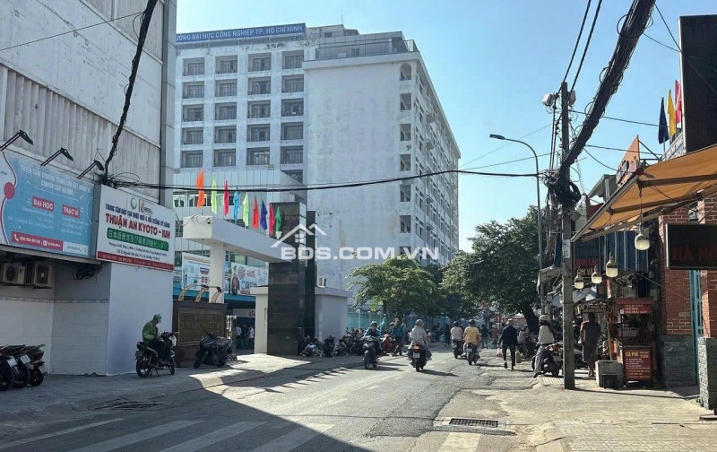 Bán đất xây 1 hầm 5 tầng hẻm 300 Nguyễn Thái Sơn 216m2 ngang 8m gần chợ Gò Vấp 18 tỷ hơn.