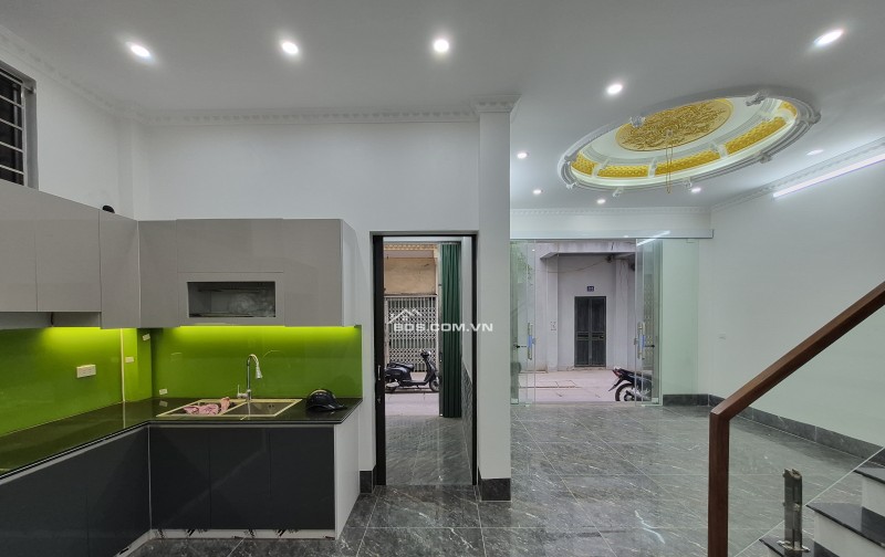 BÁN NHÀ ĐẸP 3.2 TỶ 3 TẦNG 48M2 Ô TÔ ĐỖ CỬA NGÕ TRẦN HUY LIỆU
