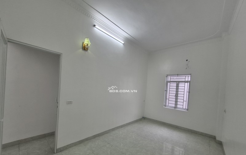 BÁN NHÀ ĐẸP 1.89 TỶ 2 TẦNG 52M2 NGÕ CỰC ĐẸP TÔ HIẾN THÀNH