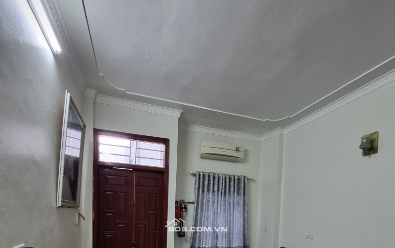BÁN NHÀ ĐẸP 1.8 TỶ 2.5 TẦNG 41M2  NGÕ RỘNG NGẮN ĐƯỜNG 19/5