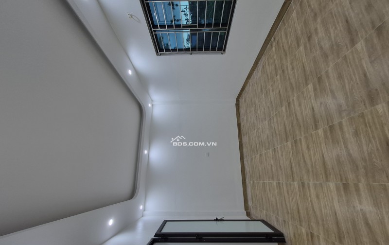 BÁN NHÀ 2.09 TỶ 3 TẦNG 61M2 NGÕ NGẮN KHU LỘNG ĐỒNG - VĂN CAO