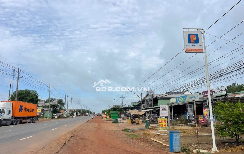 Đất thổ cư sổ hồng riêng ngay TT chơn Thành giá chỉ 380 triệu.