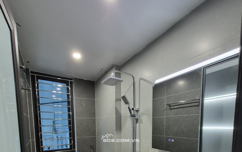 BÁN NHÀ 3.2 TỶ 4 TẦNG 45.3M2 Ô TÔ ĐỖ CỬA NGÕ NGẮN ĐƯỜNG KÊNH