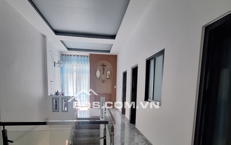 MẶT TIỀN KINH DOANH ĐỈNH GIAO LÊ VĂN VIỆT - BỀ NGANG KHỦNG 6.5M - 103 M2 - 2 TẦNG MỚI - CHỦ GẤP BÁN ĐỊNH CƯ ÚC - GIÁ 10.5 TỶ.