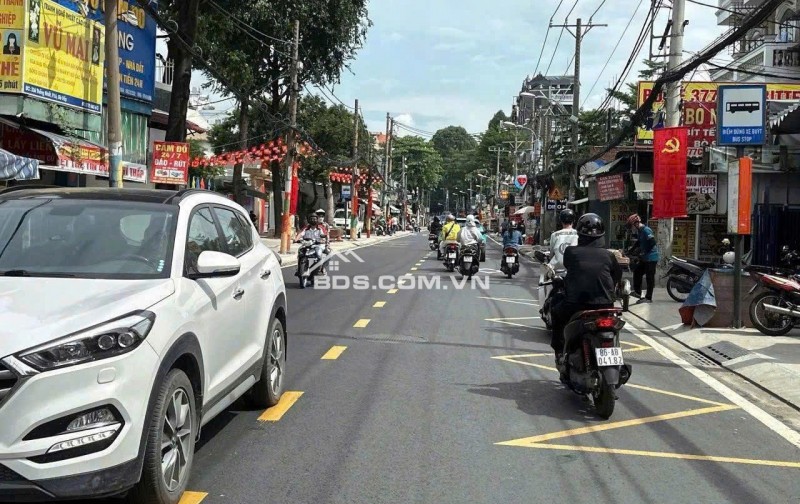 GẤP!!!Chỉ hơn 7 tỷ có nhà 4 lầu HXH Thống Nhất 60m2 5PN tiện làm VP gần trường Nguyễn Du.