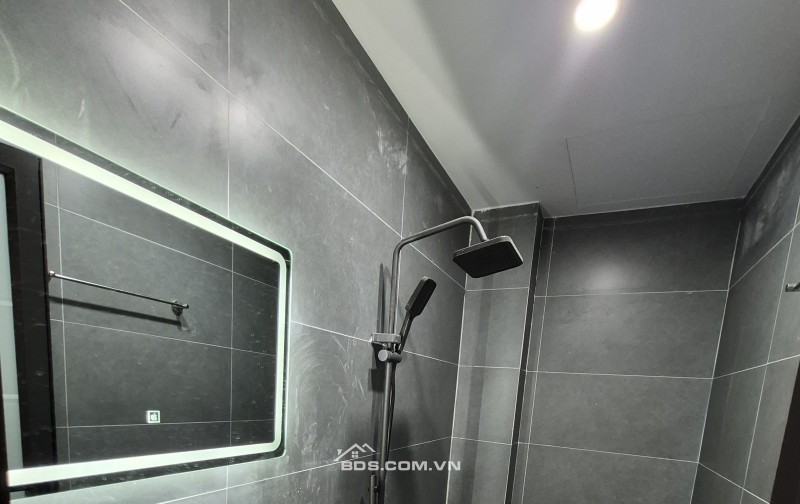 BÁN NHÀ 2.7 TỶ 3 TẦNG 46M2 Ô TÔ ĐỖ CÁCH NHÀ 10M NGÕ QUÂN NHÂN