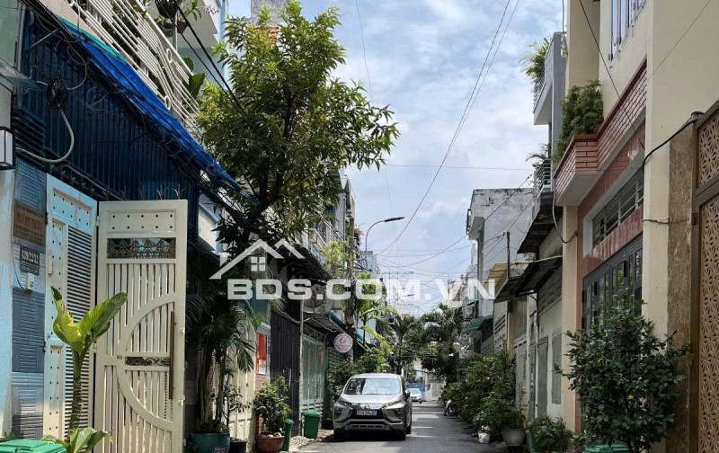 Bán nhà 3 lầu HXH Nguyễn Văn Khối ngang 8m 120m2 gần CV Làng Hoa vài căn ra MT chỉ 15 tỷ.