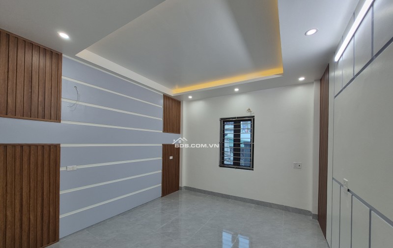 BÁN NHÀ ĐẸP 3.2 TỶ 3 TẦNG 67M2 CÓ SÂN ĐỂ Ô TÔ NGÕ HÀN THUYÊN